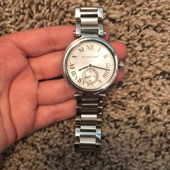 Michael Kors watch - Picture 1 of 3